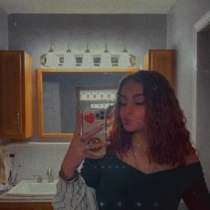 Meet your Posher, Makayla